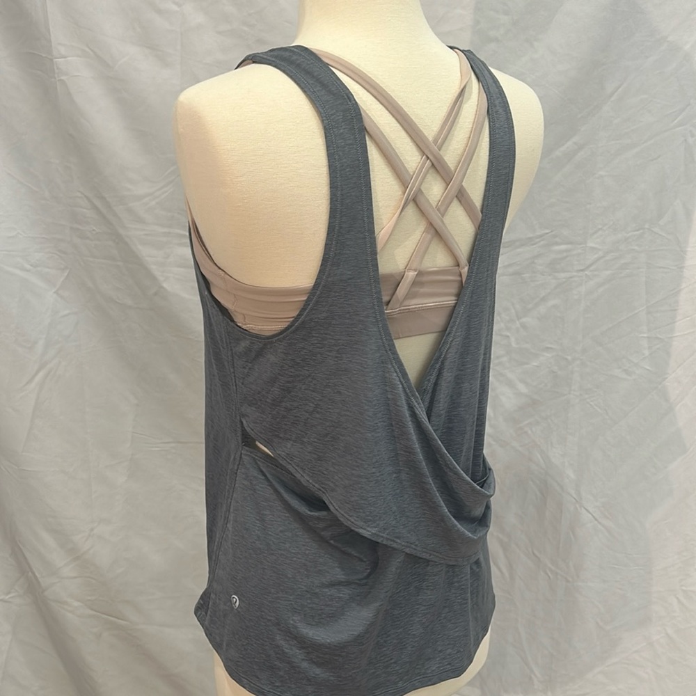 Lululemon Tank w built- in sports bra 8